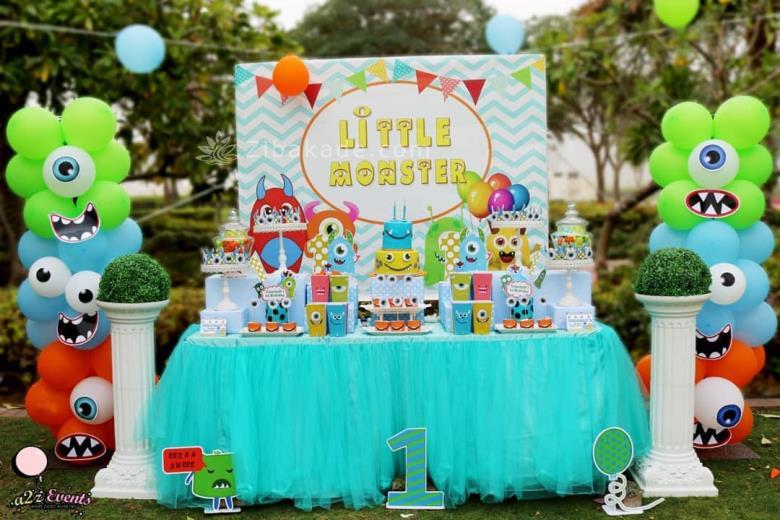 تم تولد هیولاها - Monsters